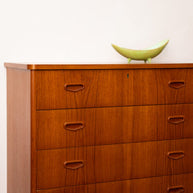 4-DRAWER DRESSER