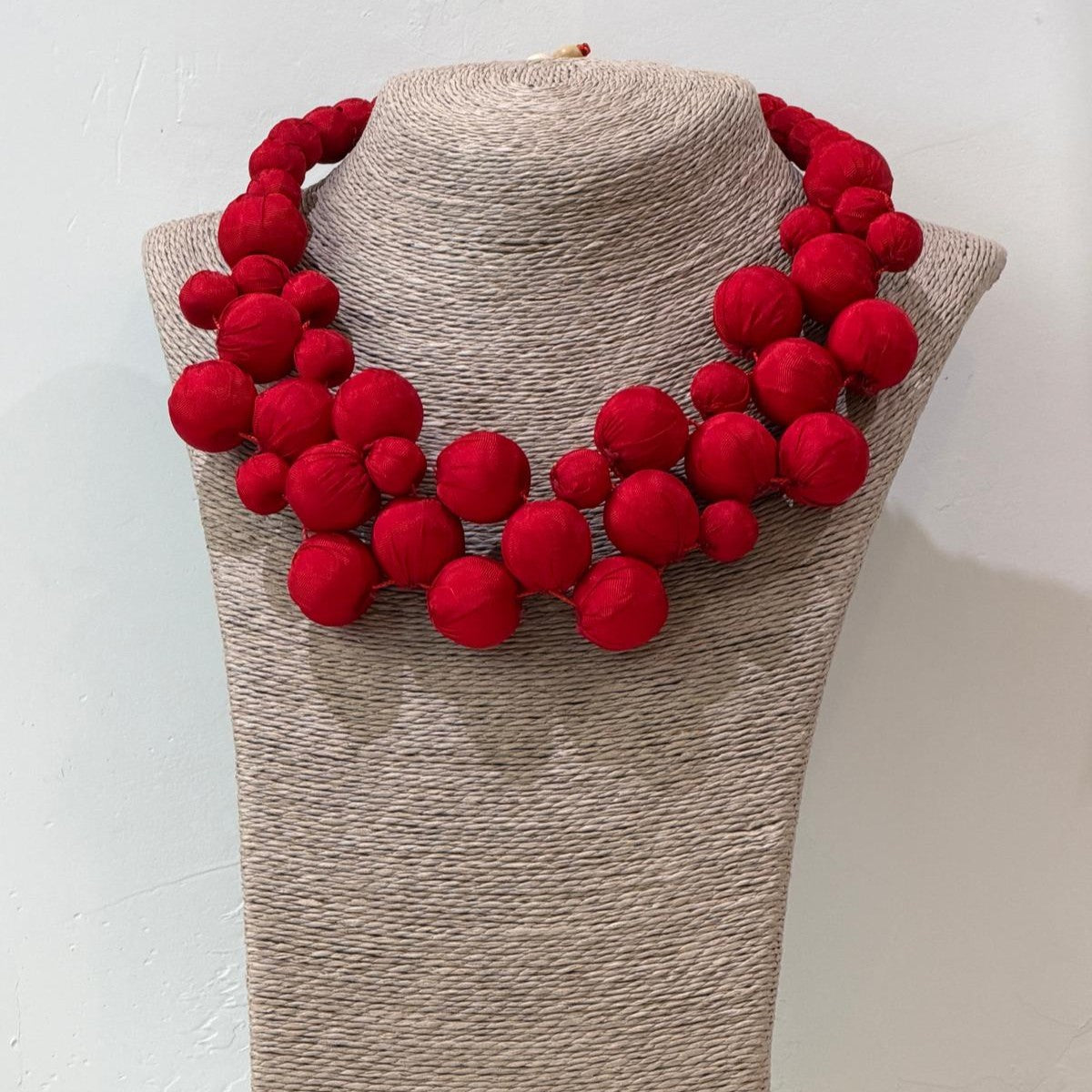 LONG NECKLACE IVORY BEAD