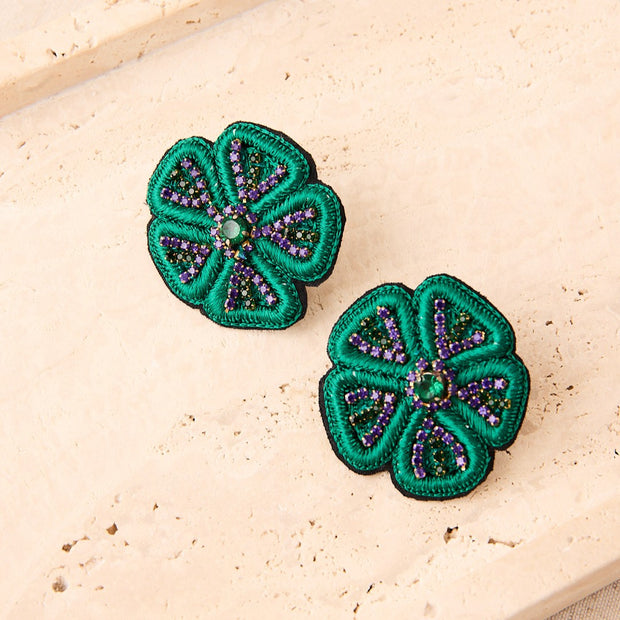 PENDIENTES GOTA BORDADOS
