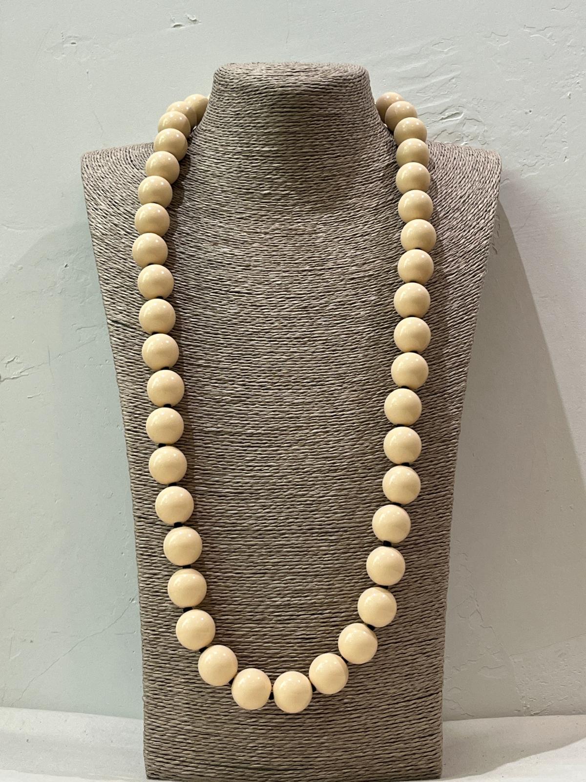 LONG NECKLACE IVORY BEAD