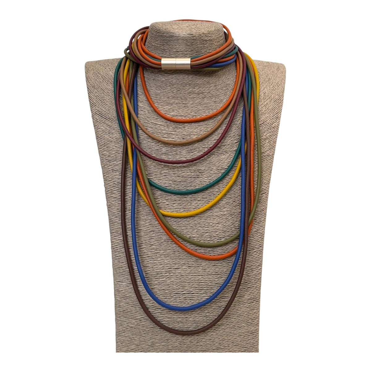 COLLAR LARGO CAUCHO