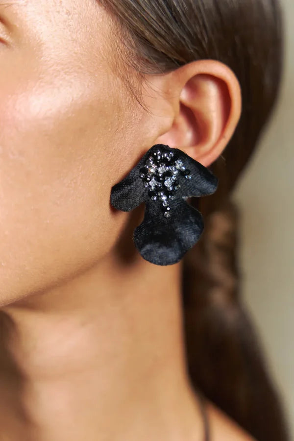 PENDIENTES SUCREÑA NEGRO