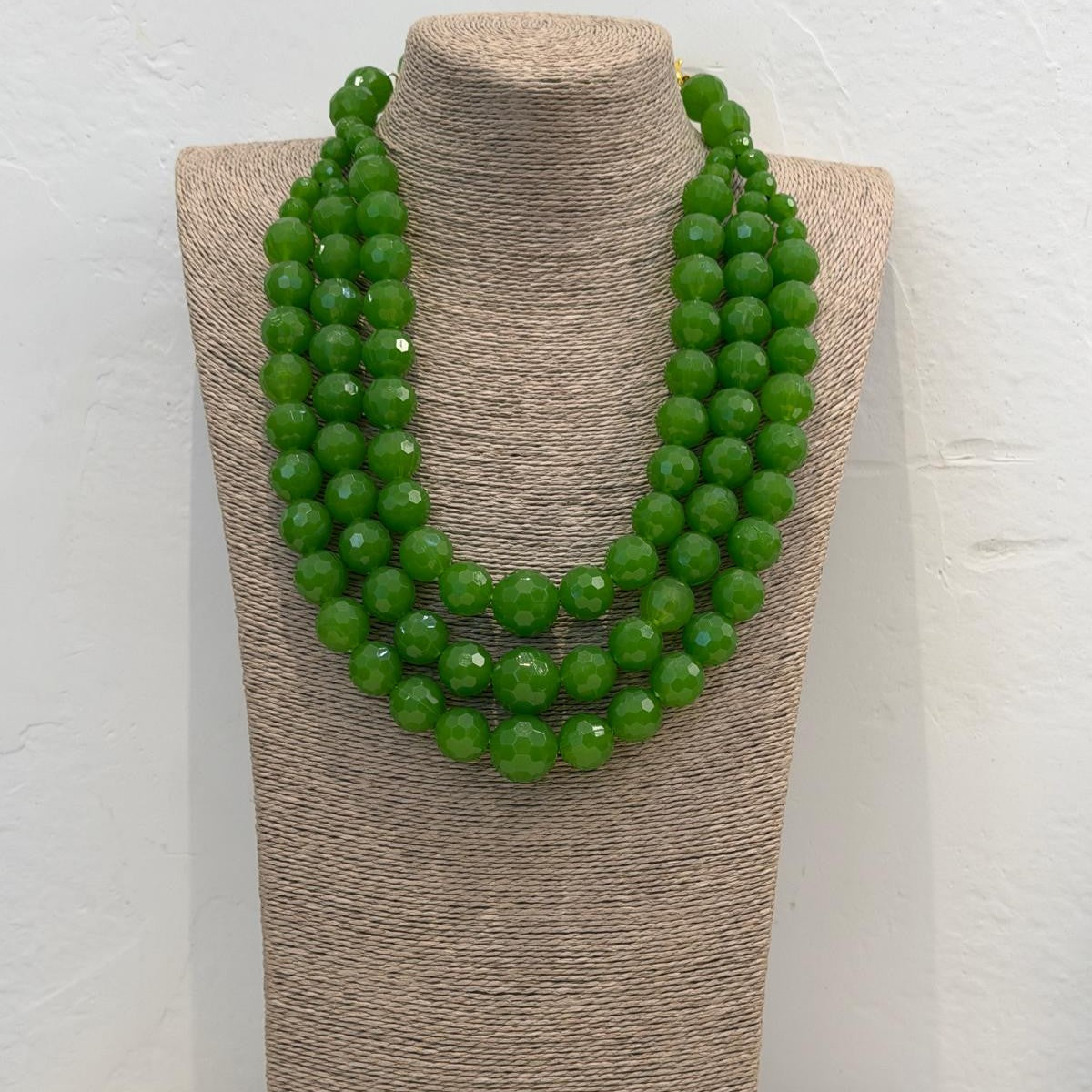 COLLAR FACETADO VERDE