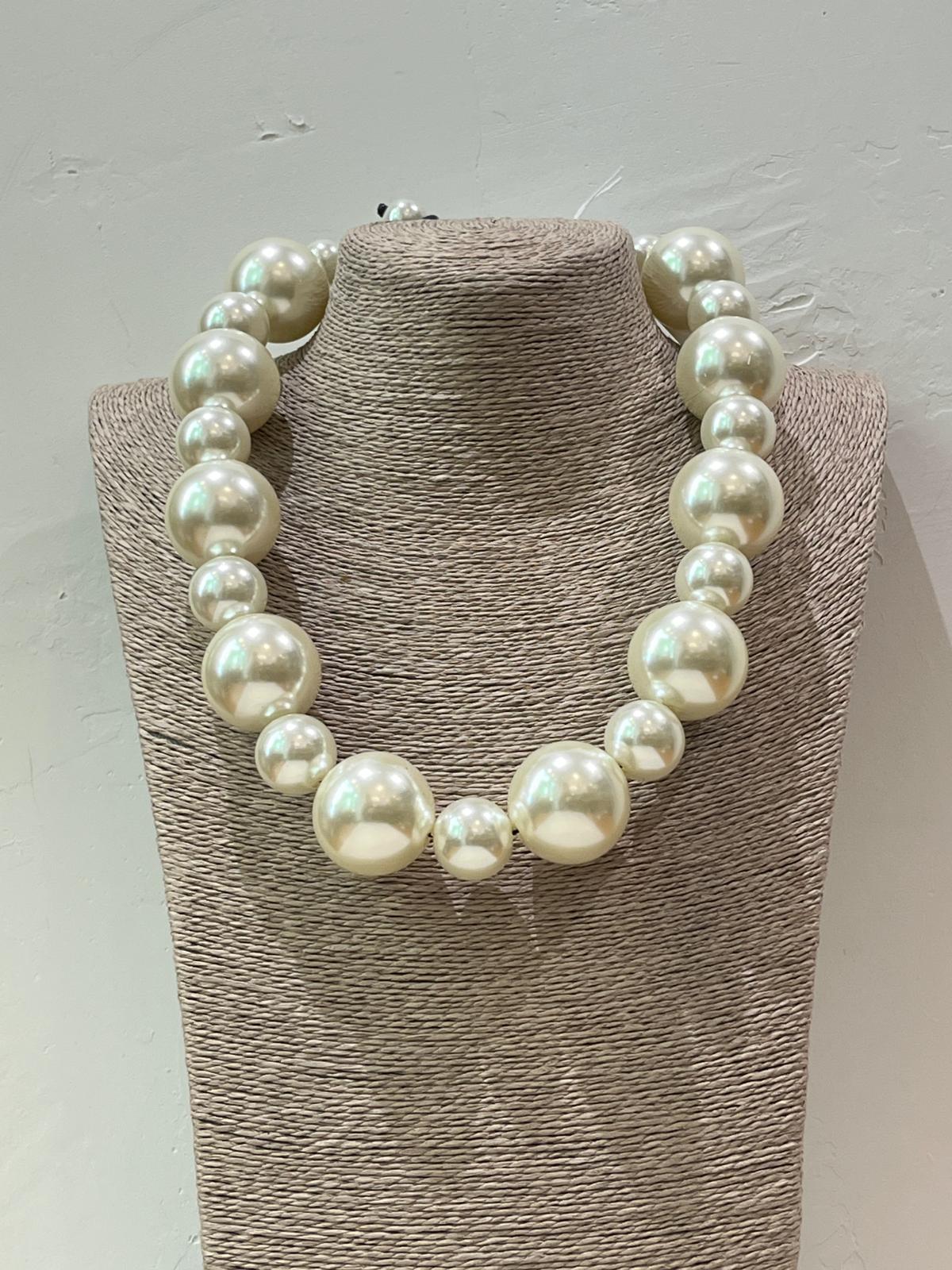 COLLAR CORTO PERLONA DOS TAMAÑOS