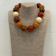 COLLAR CARIOCA TEJA Y MARFIL