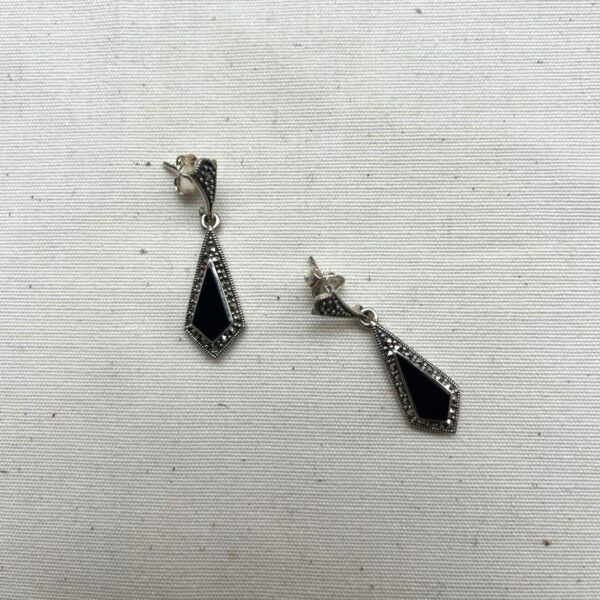 PENDIENTES TRIANGLE ONIX