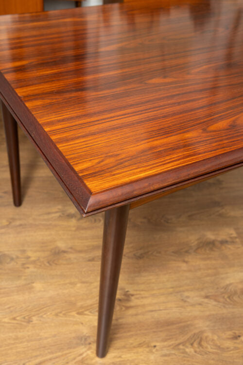 MESA DE COMEDOR PALOSANTO