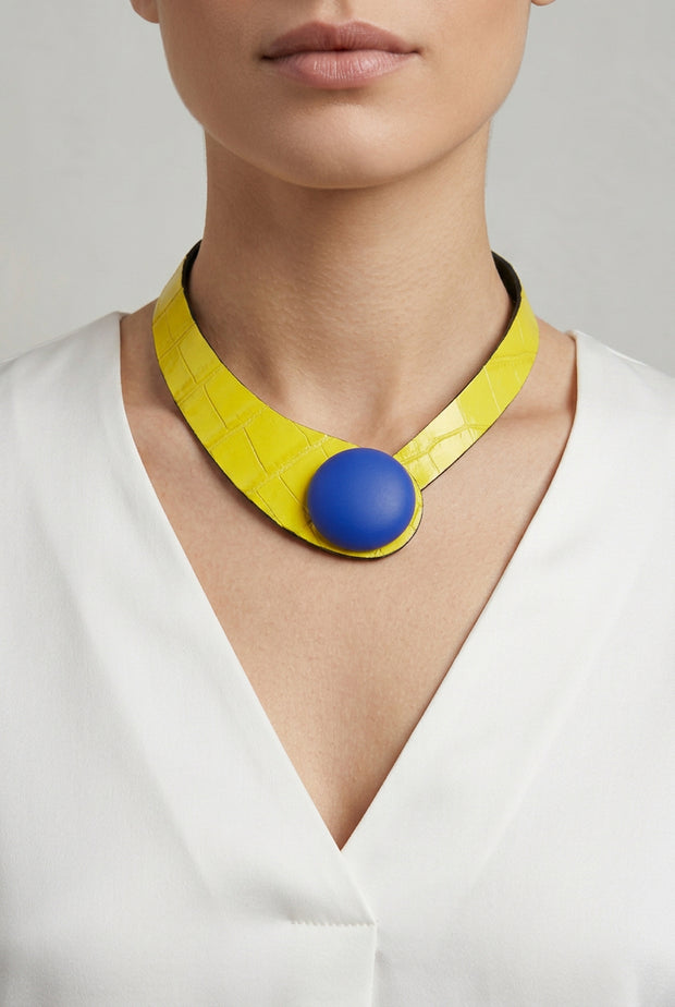 NUDE LEATHER AND CERAMIC NECKLACE