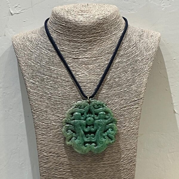 MANDALA GREEN STONES NECKLACE