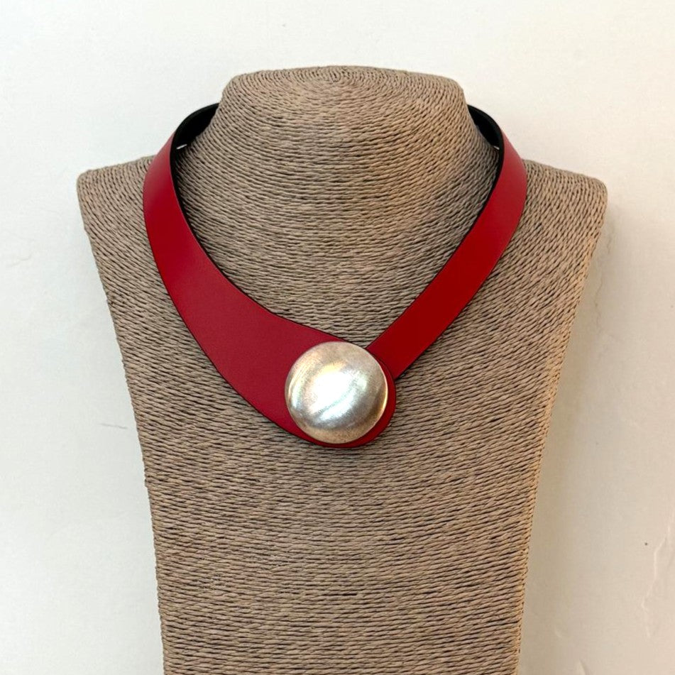 COLLAR CUERO Y CERÁMICA ROJO