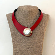 COLLAR CUERO Y CERÁMICA ROJO
