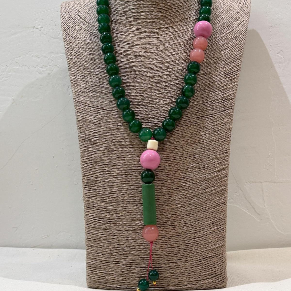 GREEN KOMBOLOI NECKLACE