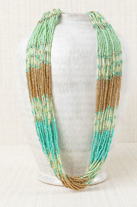 COLLAR MULTIVUELTA VERDE