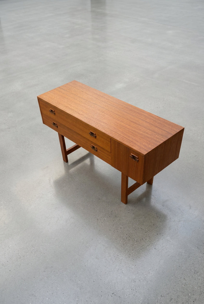 RECTANGULAR COFFEE TABLE