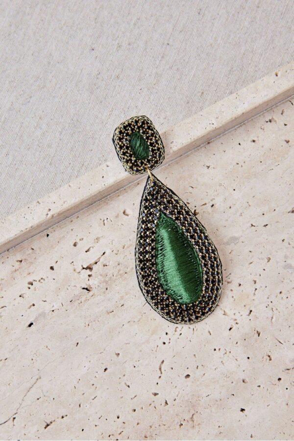 EMBROIDERED THREAD EARRINGS