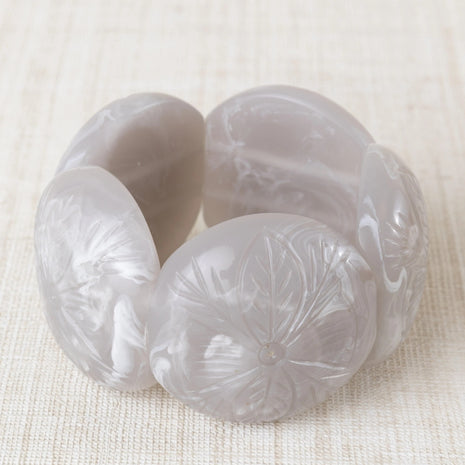 GRAY CARVED RESIN BRACELET