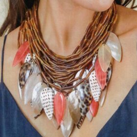 COLLAR NATURALEZA SUSPENDIDA