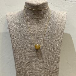 COLLAR CADENA FINA Y BOLA PIEDRA AZUL AMBAR