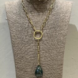 COLLAR CADENA Y PIEZA CERÁMICA VERDE