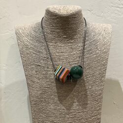 COLGANTES BOLA Y CUBO MULTICOLOR VERDE