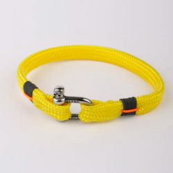 PULSERA AMARILLO Y REMATE KAKI