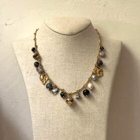 COLLAR ACERO CON CHARMS NOIR