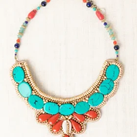 COLLAR BABERO ÉTNICO